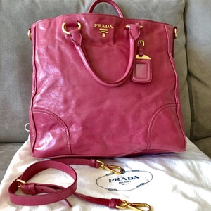 prada vitello daino handbolsa