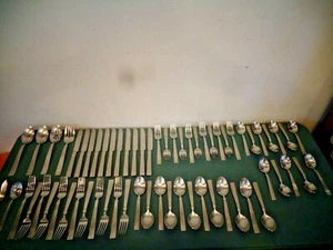 REED & BARTON CRESCENDO II 64 PC 18/10 STAINLESS SET - Picture 1 of 9
