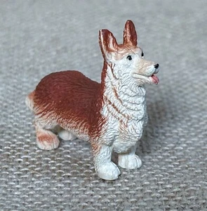 Safari Corgi Dog Toy Figurine Miniature 2 Inches Long Plastic Puppy Love - Picture 1 of 8