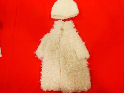 Habits haute couture pour DOLLY de GEGE : FRILEUSE 1320.85 - Photo 1/3