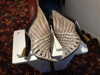 Botines Balenciaga Color Defecto Talla 36 Foto 1 de 4