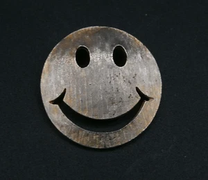 Vintage 1970's Smiley Face Jewelry Pin Brooch - Picture 1 of 6