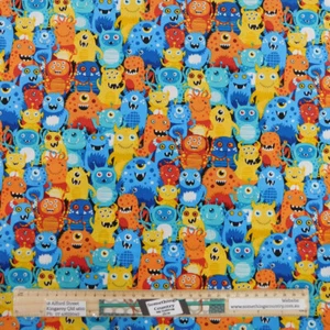 Quilting Sewing Fabric ALIEN MONSTERS Allover Material 50x55cm FQ - Picture 1 of 3