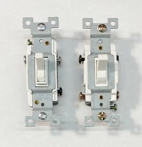 Interruptor de palanca de 3 vías y 4 vías 15A 120 V blanco - Imagen 1 de 4