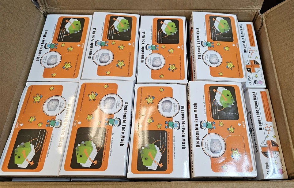 1400pcs ASTM Level 3 Kids 3-Ply Disposable Face Mask 145mm X 95mm  - Image 1 of 4