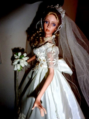 MUÑECA NOVIA PORCELANA RARA ASHTON DRAKE/CINDY McCLURE 19 PULGADAS "MELODY" Foto 1 de 4