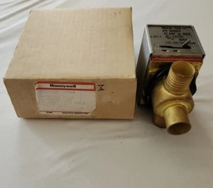 Honeywell V8044A 1044 Motorized Valve NEW - Picture 1 of 3