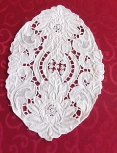 NAPPERON BRODE MAIN RICHELIEU ROYAL sur  LIN  OV 17x25 blanc - Imagen 1 de 2
