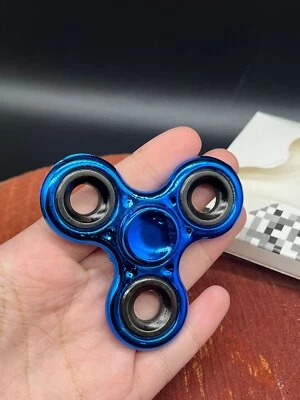 Nuevo gadget de moda azul metálico Fidget spinner estrés aliviar la ansiedad Foto 1 de 4