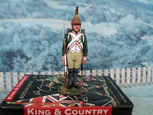 King & Country Napoleonic Wars 16th Dragoon Standing At Attention NA181 - Picture 1 of 3
