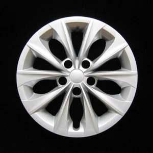 NEW Hubcap for Toyota Camry 2015-2017 - Premium Replica 16-inch Silver Hubcap - Picture 1 of 4