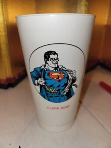 Vintage DC Universe Comics clark kent superman 7-11 Superhero Slurpee Cup - Picture 1 of 2