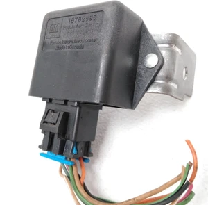 15762895 Chevy 2000-2002 Express Daytime Running Light Control Module Relay R86 - Picture 1 of 12