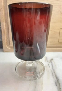 Copa de vino tinto rubí Luminarc Arcoroc Francia 8 OZ, tallos de cristal 5,25" de alto - Imagen 1 de 1