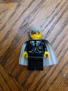 LEGO HARRY POTTER MINIFIGURE MADAM HOOCH 4726 QUIDDITCH PRACTICE - Picture 1 of 1