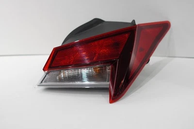 HYUNDAI ELANTRA 2021 2022 2023 LUZ TRASERA DERECHA HALÓGENA OEM Corea D1 Foto 1 de 4