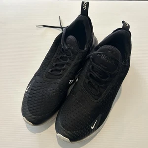 Nike Air Max 270 Men’s Sneakers US 10 Black White Running Shoes Trainers - Picture 1 of 12