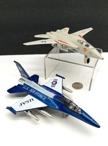 Two Die Cast Models Airplanes US Air Force AE 212 Tomcat & AE F16 Fighter Jet - Picture 1 of 17