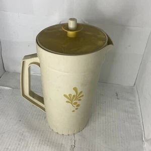Vintage Tupperware 2 Qt Pitcher 800-8 Almond & Harvest Gold Push Button Lid - Picture 1 of 8