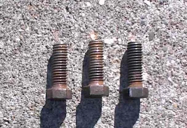 John Deere(C1-221) 210 212 300 314 316 317 318 322 330 332 - Spindle Bolts - Image 1 of 1