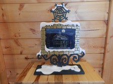 DISNEYLAND NIGHTMARE BEFORE XMAS HAUNTED MANSION HOLIDAY PORTRAIT FRAME 