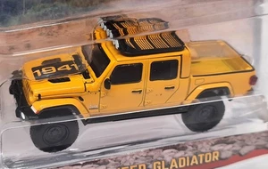 Greenlight 1/64 - Jeep Gladiator 2020 Yellow Diecast Model Car - Picture 1 of 3