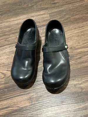 Sanita Clogs Nursing Shoes Comfort Leather Adjustable Snaps Size EU41/US 10.5-11 - Image 1 of 4