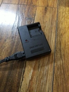 Genuine Official Original OEM Olympus LI-40C Battery Charger for LI-40B Battery - Picture 1 of 1