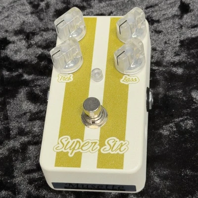 Lovepedal SUPER SIX STEVIE MOD Usado Overdrive Foto 1 de 4