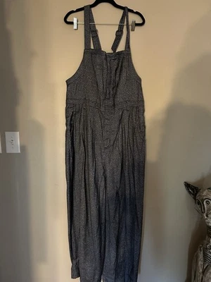 Mono elegante de sarga con pierna de barril Free People para mujer talla grande Foto 1 de 4