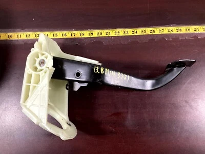 2012-2018 BMW 320i 328i BRAKE STOP PEDAL PAD W/ SUPPORT MOUNT BRACKET OEM . - Image 1 of 4