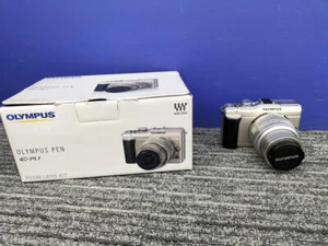 OLYMPUS E-P1 Mirrorless Interchangeable-Lens Digital Camera Kit, Good Condition - Picture 1 of 17