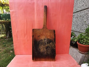 OLD ANTIQUE PRIMITIVE WOODEN WOOD BREAD BOARD DOUGH PLATE SHOVEL HANDLE MASSIVE - Picture 1 of 12
