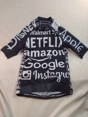 Camiseta Idiocracy 2 GodandFamous pequena ciclismo preta manga curta NYC God And Fam - Imagem 1 de 4