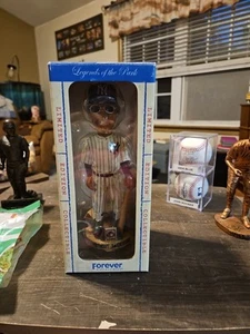 REGGIE JACKSON Legends of the Park Forever Collectibles Bobble Head NIB - Picture 1 of 6