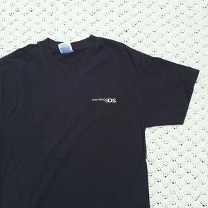 Vintage Nintendo DS Launch Promo Grafik Mitarbeiter Videospiel schwarzes T-Shirt - Medium - Bild 1 von 6