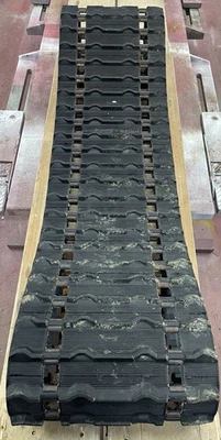 1994 Polaris XLT Track Camoplast Part 679-9746 Polaris Part # 5410746 (STK#25332 - Изображение 1 из 4