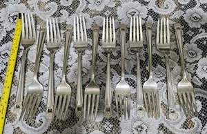 1847 ROGERS SET OF 8 c1941 ETERNALLY YOURS 🥰 SILVERPLATED "7" PLACE FORKS 🍽 - Picture 1 of 11