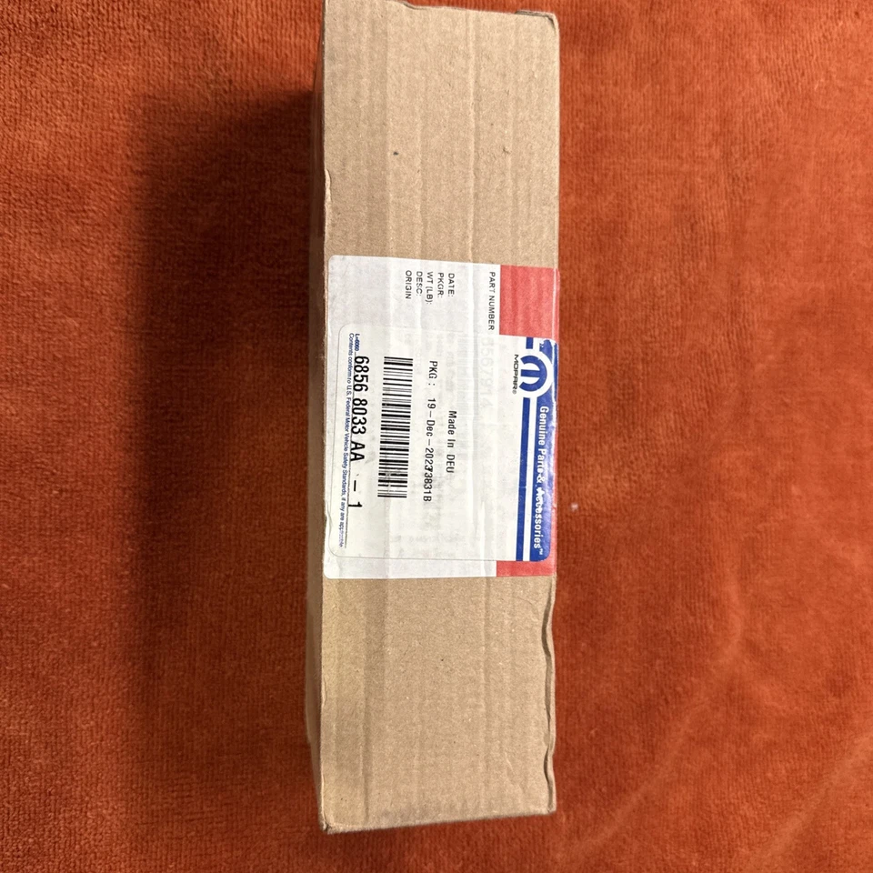 Inyector de combustible Ram 2022-2024 Mopar 68568033AA Foto 1 de 4