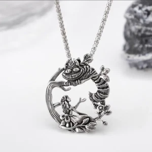 Alice In Wonderland Cheshire Cat Jewelry Vintage Silver Pendant Necklace - Picture 1 of 9