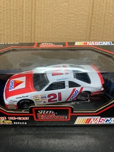 Ford #21 CITGO Morgan Sheperd 1992 Racing Champions NASCAR 1:43 - Imagen 1 de 4