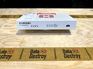 Fortinet FortiGate 30E - Compact 5-Port Gigabit Firewall FG-30E - Afbeelding 1 van 3