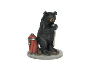 Black Bear PDB-48 Smokey Feuerwehrmann mit Löscher Resin 7,25" H - Bild 1 von 1