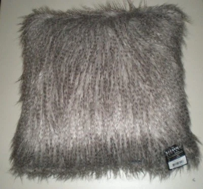 Safavieh Accents 20 pulgadas Pavo Real Luxe Imitación Plumas Gris ~ Almohada Decoración Completa Foto 1 de 3