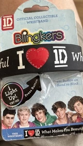 1D - One Direction Blingkers Wristband - Black/Red - Official Wristband 2012 - Picture 1 of 4