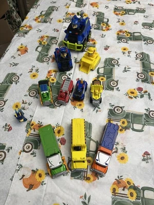 Lote de autos PAW PATROL mezclados fundidos a presión y plástico Marshall Chase Rocky + escombros Foto 1 de 4