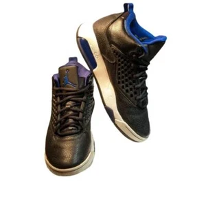 Jordan Maxin 200 Sneaker Black/Rush Blue-White CD6107-004 Sz 9 EUC - Picture 1 of 7