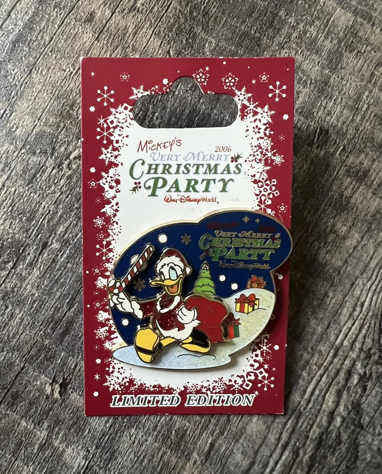Prendedor Disney WDW MVMCP Mickeys Muy Feliz Fiesta de Navidad Pato Donald LE 2000 Foto 1 de 1