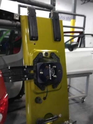 Jeep Wrangler 2007 puerta verde izquierda OEM 68002355AA 68002355AB SUV de 4 puertas Foto 1 de 3