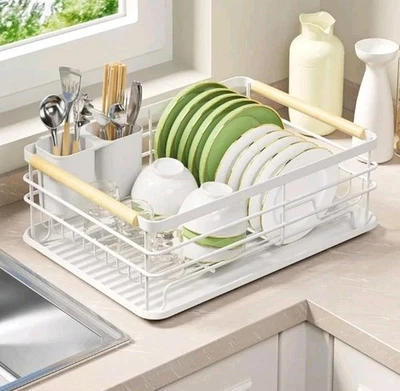 Estantes para platos para mostrador de cocina: asas de madera Foto 1 de 4